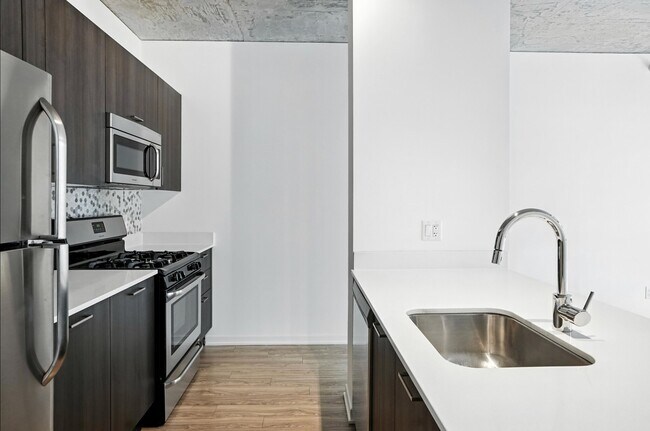 Photo - 1302 S Wabash Ave