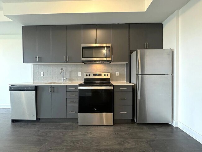 Photo - 3200 William Coltson Av Unit 1304