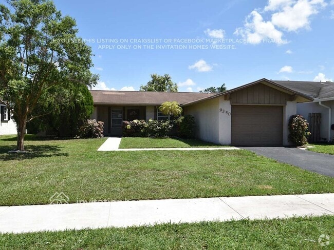 Building Photo - 9350 NW 35th Manor Rental