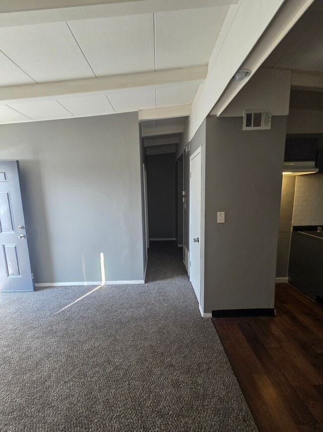 Photo - LIMITED TIME**NO APPLICATION FEE**1/2 OFF DEPOSIT**