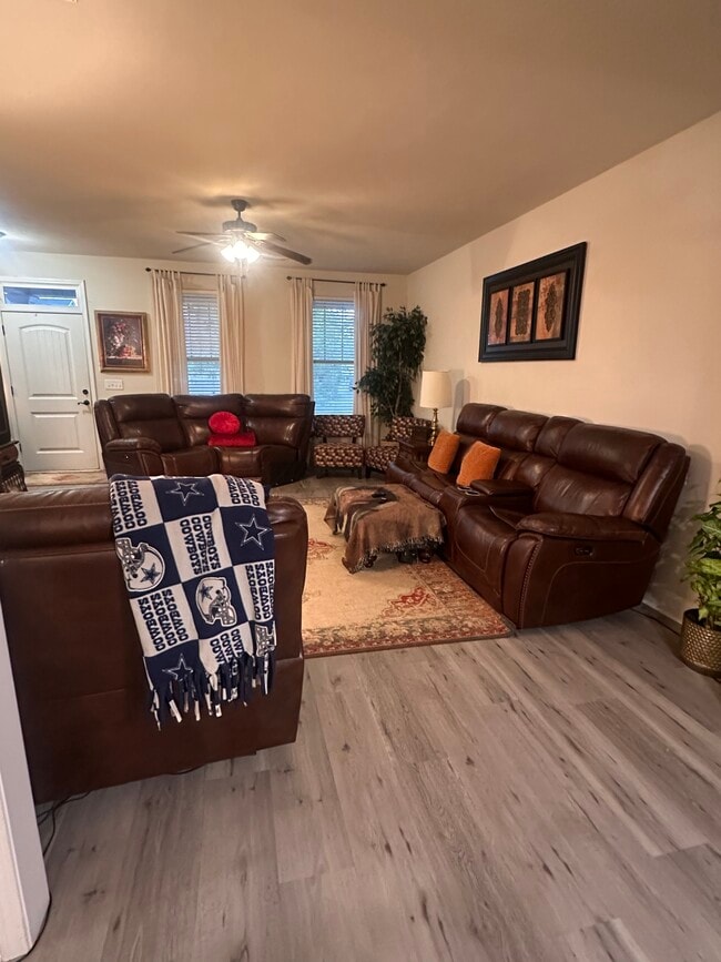 Photo - 505 Cranberry Cir