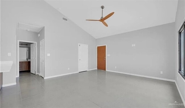 412 Sparrow Rd Unit 2