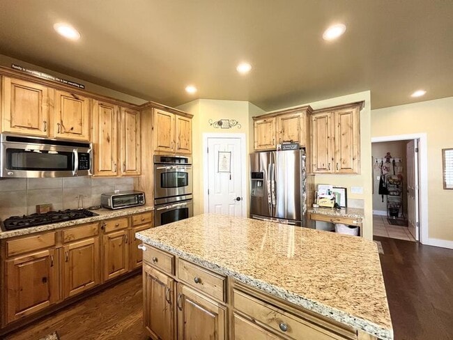 Photo - 2035 Quartzridge Dr