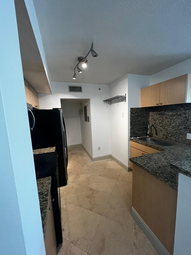 Photo - 1011 Villa Ln Unit 1011