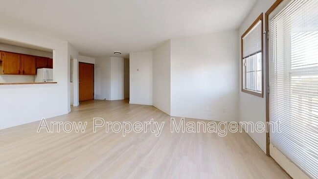 Photo - 2141 Xavier St