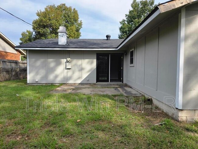 Photo - 8 Willowridge Cove