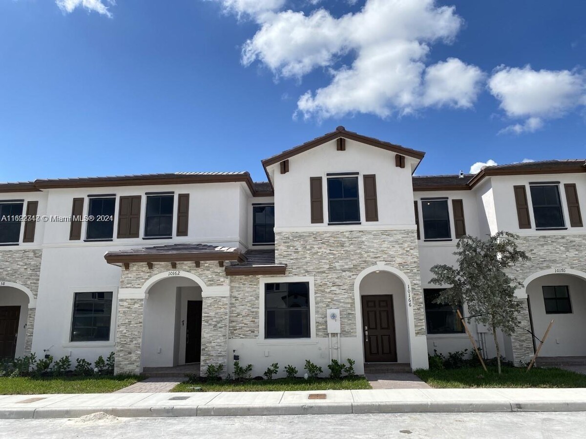 Photo - 10132 SW 228th Terrace Townhome