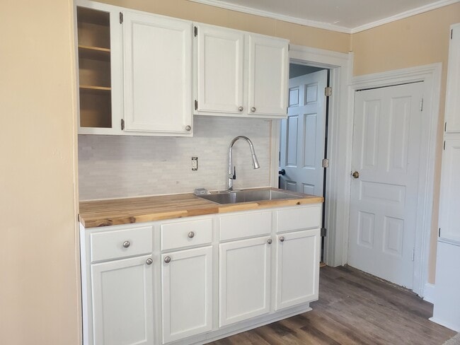 Photo - 738 N Waterloo St Unidad 3