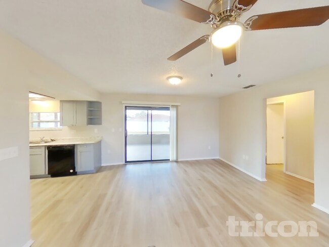 Photo - 2001 Deborah Dr