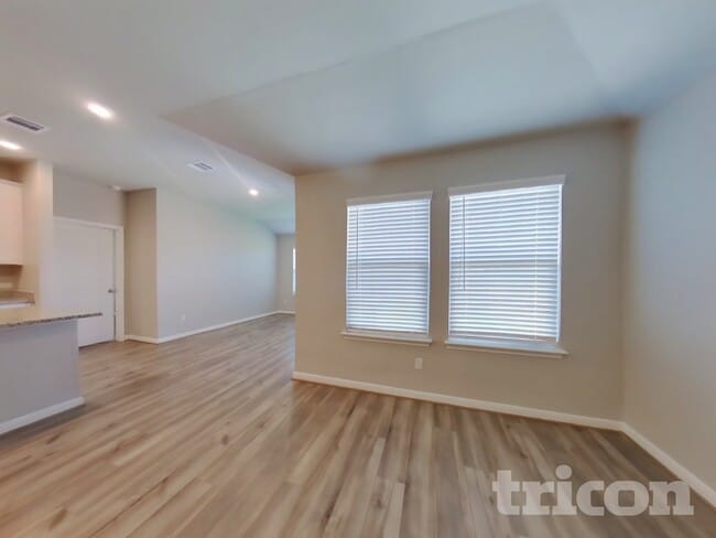 Photo - 13685 Paxton Blvd