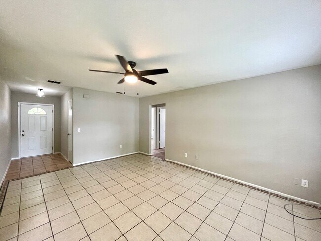 Photo - Cute 2/2 Home in SouthEast Orlando by Rio ...