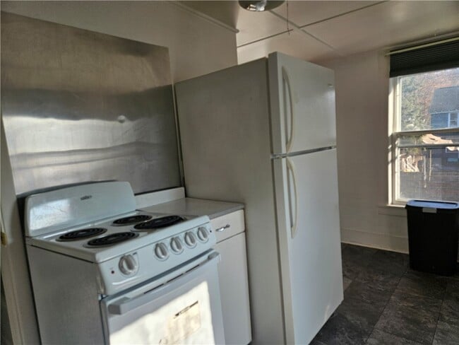 Photo - 607 N Cayuga St