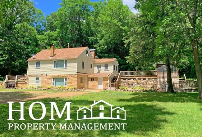 Building Photo - 4br/2ba Country House Available 7/1