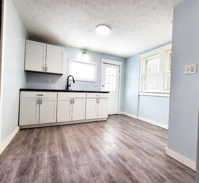 Photo - 2004 Cleveland Ave NW