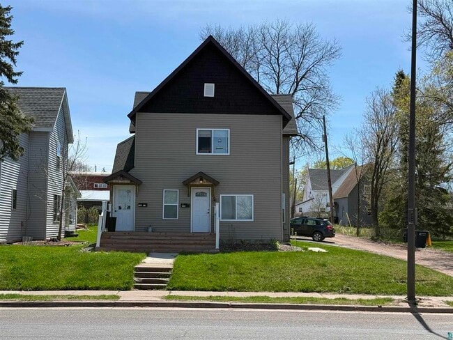 Building Photo - 1208 Main St W