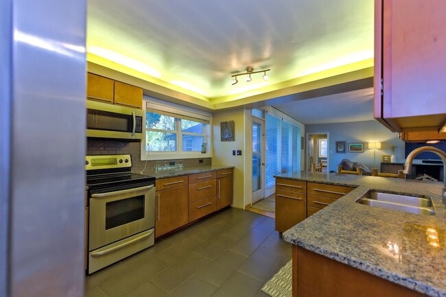 Photo - 1027 W 29th Ave