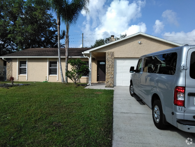 Building Photo - 235 Chadworth Dr Rental