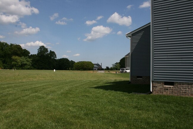 Photo - Large 4 bedroom home with recreational roo...