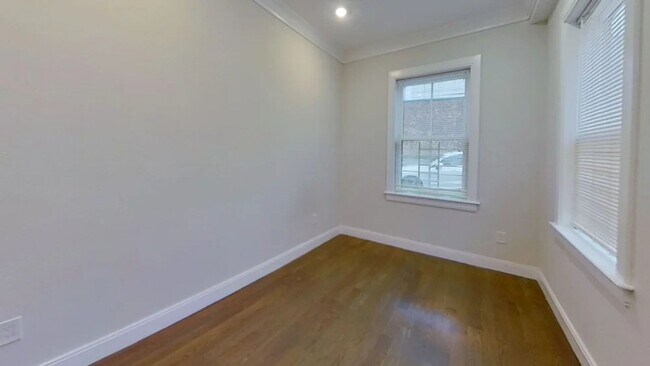 79 Linden St