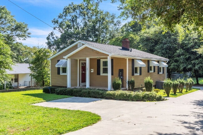 Building Photo - Cute Bungalow Style 2-Bedroom Haven with H... Rental