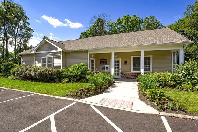 Leasing Office