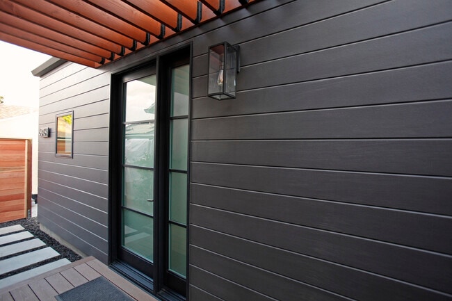 Photo - 6345 Babcock Ave