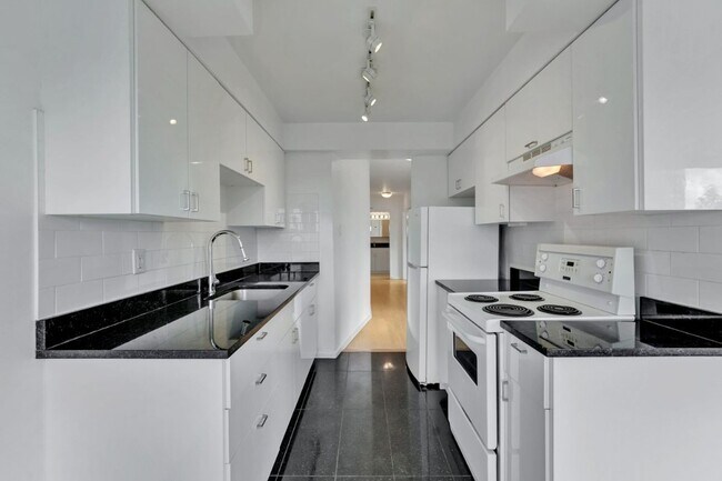 Photo - The Twelve81