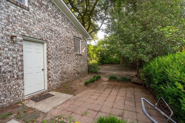 Photo - 3BR/2BA Home with Fireplace and Fenced Yard in Mt Pleasant