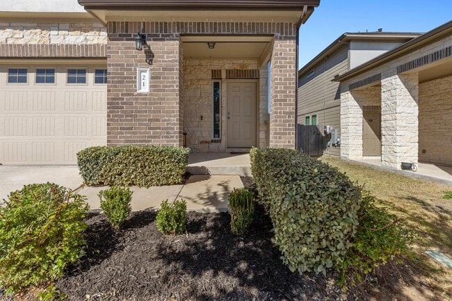 Photo - 3201 E College Park Dr