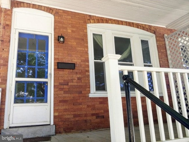 Building Photo - 351 Krams Ave