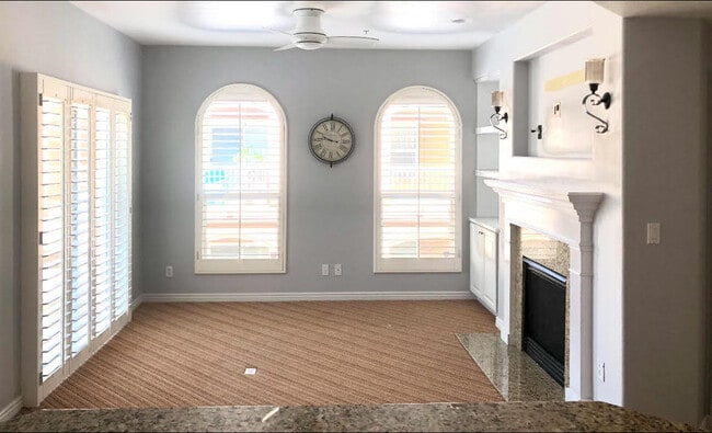 Photo - 45245 Seeley Dr Unidad 15f