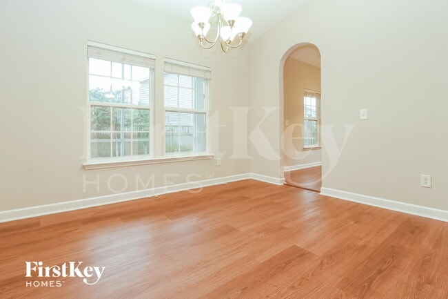 Photo - 505 Crossland Dr