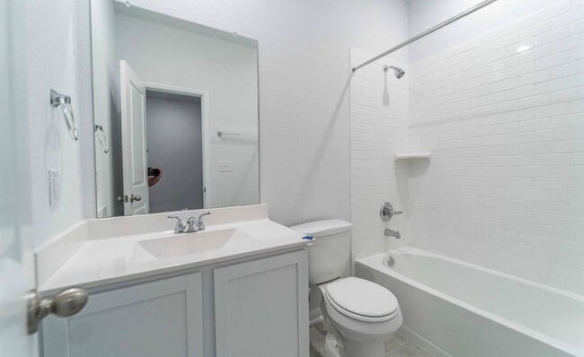 Photo - 14397 High Hl Dr