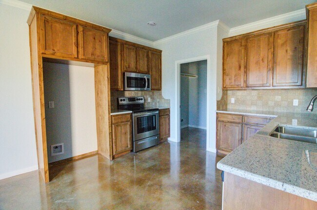 Photo - China Spring 4-Bedroom