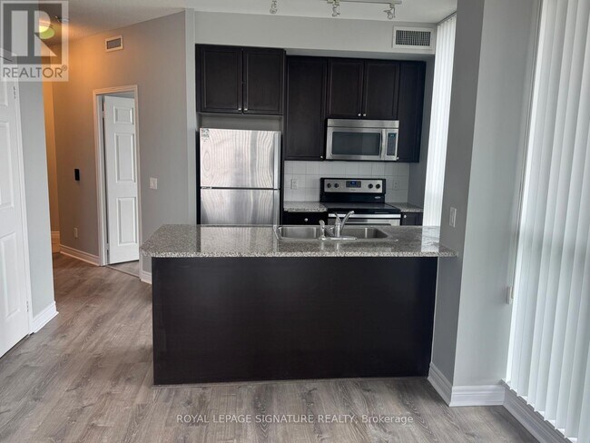 Photo - 339 Rathburn Rd W Unit 1716