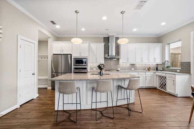 Photo - 8904 Aventino Wy