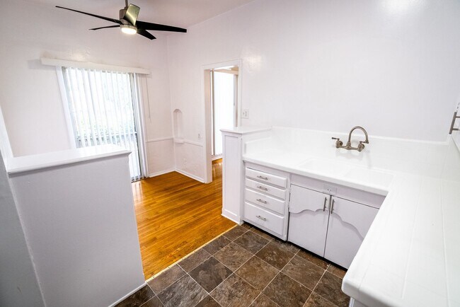 Photo - 147 North Hamilton Drive