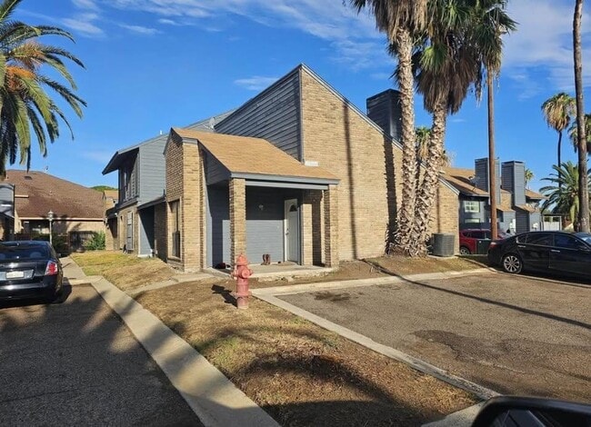 Building Photo - 201 E Del Mar Blvd Unit 108 Rental