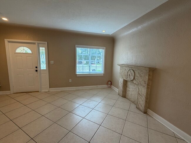520 SW 56th Ave