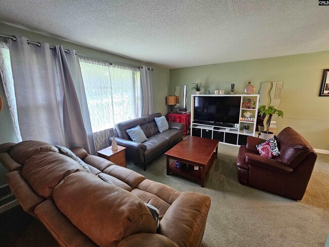 Photo - 625 Challedon Dr