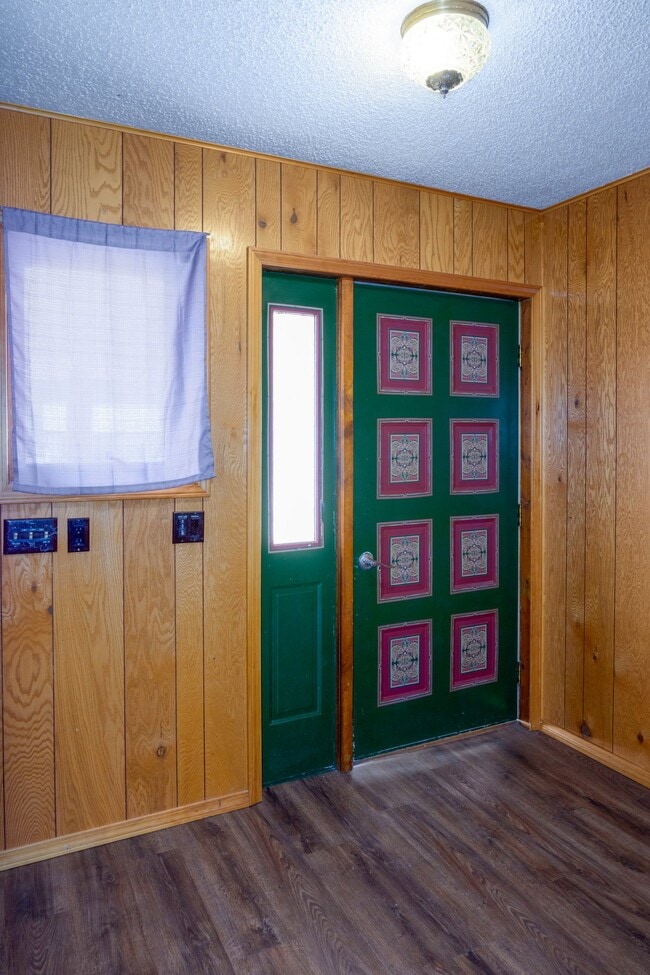 Photo - 213 E Missoula Ave