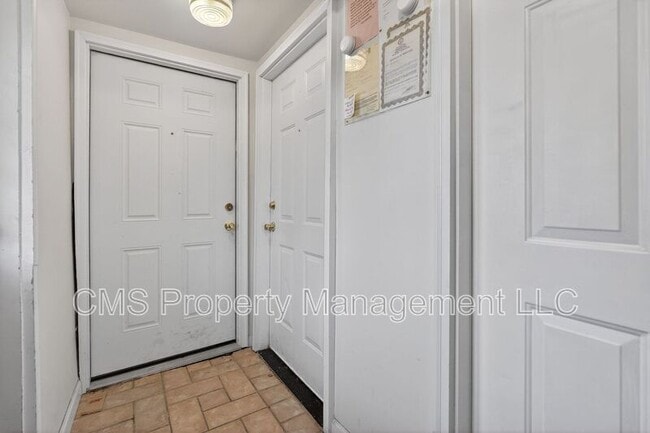 Photo - 1290 Baker St Unit 2L