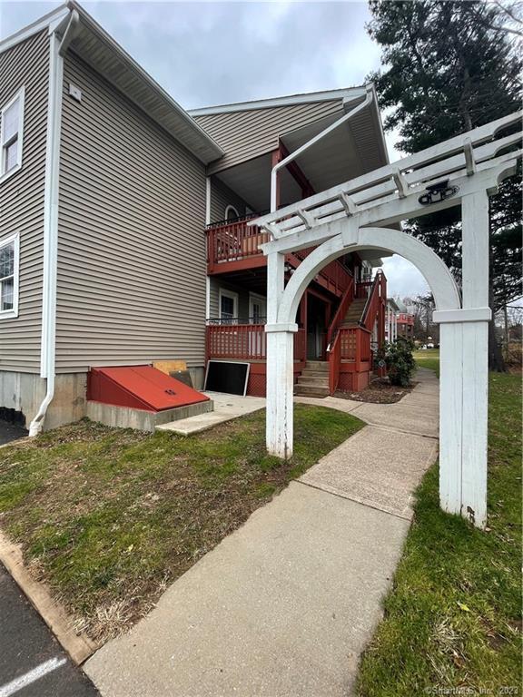 Photo - 324 Main St Unit 3