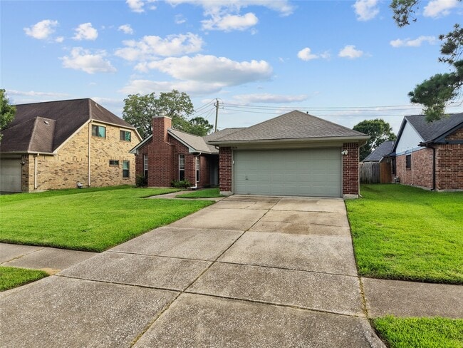 Photo - 15834 Constitution Ln