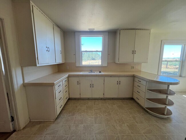 11914 Rawson Rd