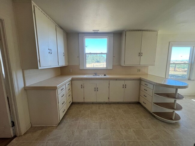 Photo - 3 bedroom 1 bath home in Red Bluff