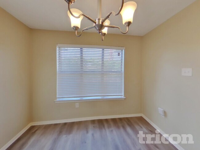 Photo - 1015 Cedar Run Dr