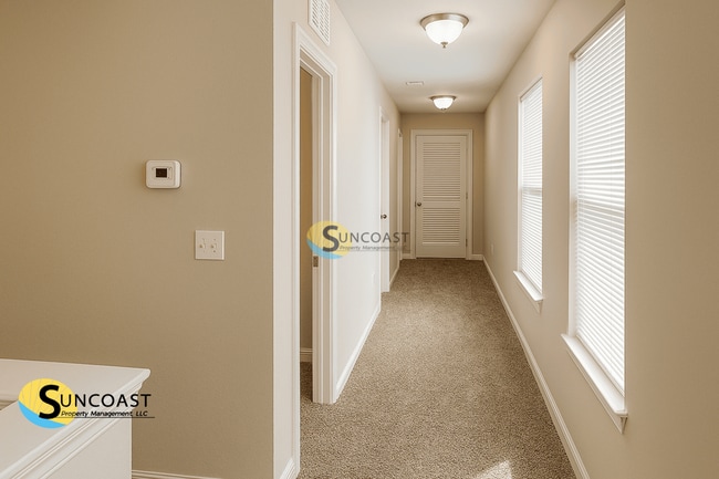 Photo - 1289 Neva St
