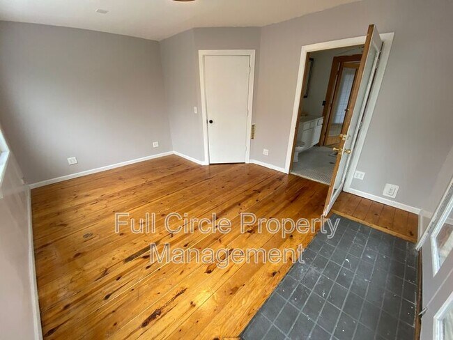 Photo - 326 N 34th St