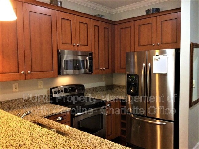 Building Photo - 230 S Tryon St Unit 703 Rental